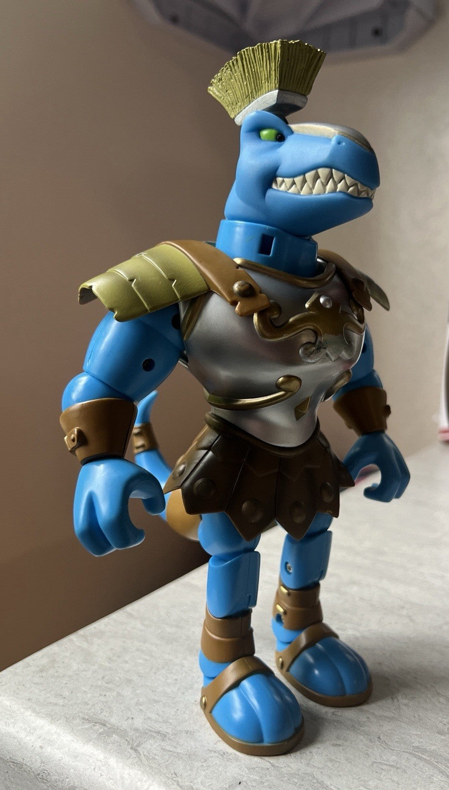GRARRL GLADIATOR Neopets Legends of Neopia Figure  2004 *RARE*