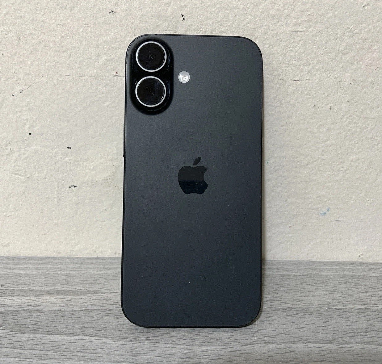 Apple iPhone 17 - 256 GB Blue 100% Battery EXCELLENT CONDITION (Locked Verizon)