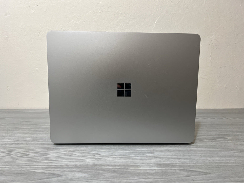 Microsoft Surface 2024 Laptop 13” Copilot+ Snapdragon X Plus 16GB Ram 256GB SSD