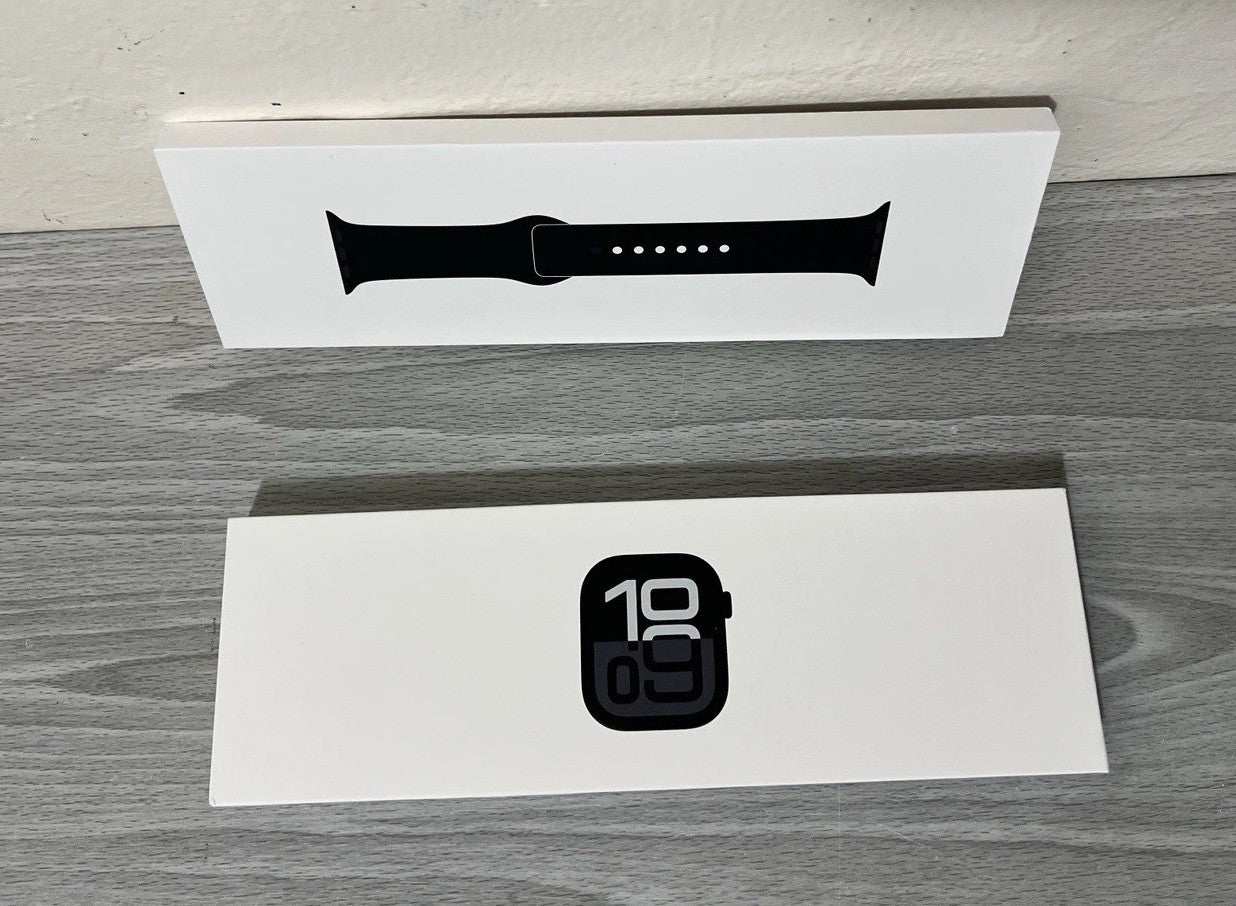 Apple Watch Series 10 Jet Black Band S/M 42mm (OPEN BOX)