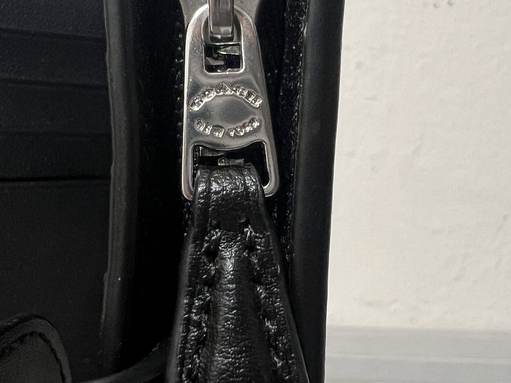 Coach Medium Corner Zip Wallet Charcoal Black NWT