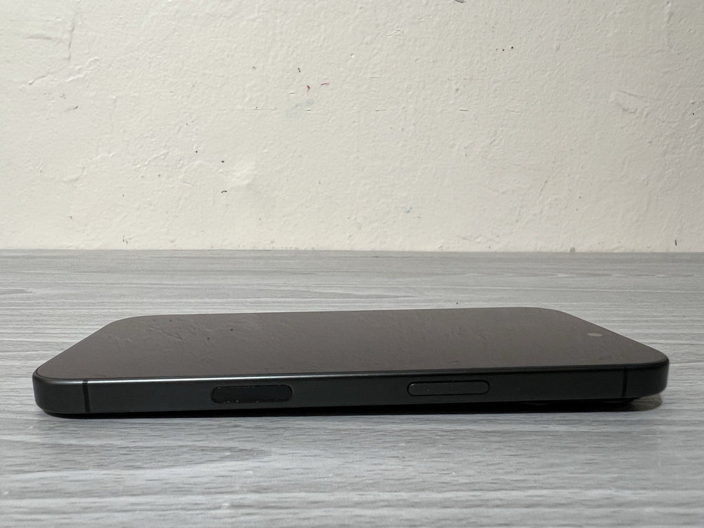 Apple iPhone 17 - 256 GB Blue 100% Battery EXCELLENT CONDITION (Locked Verizon)