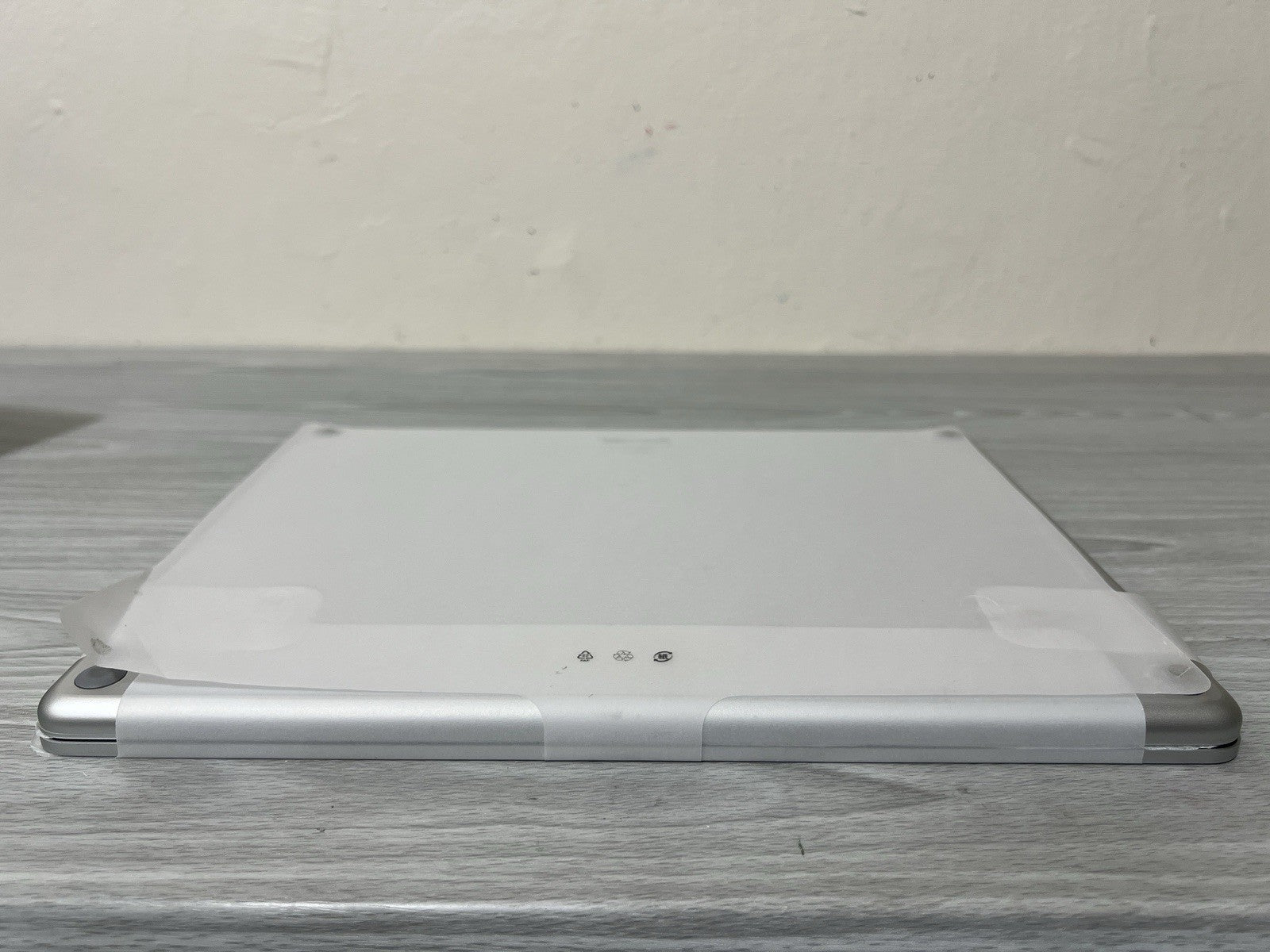 Microsoft Surface 2024 Laptop 13” Copilot+ Snapdragon X Plus 16GB Ram 256GB SSD