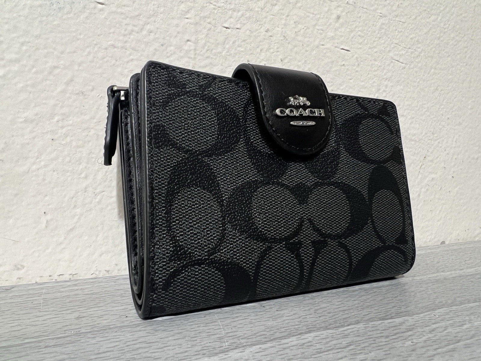 Coach Medium Corner Zip Wallet Charcoal Black NWT