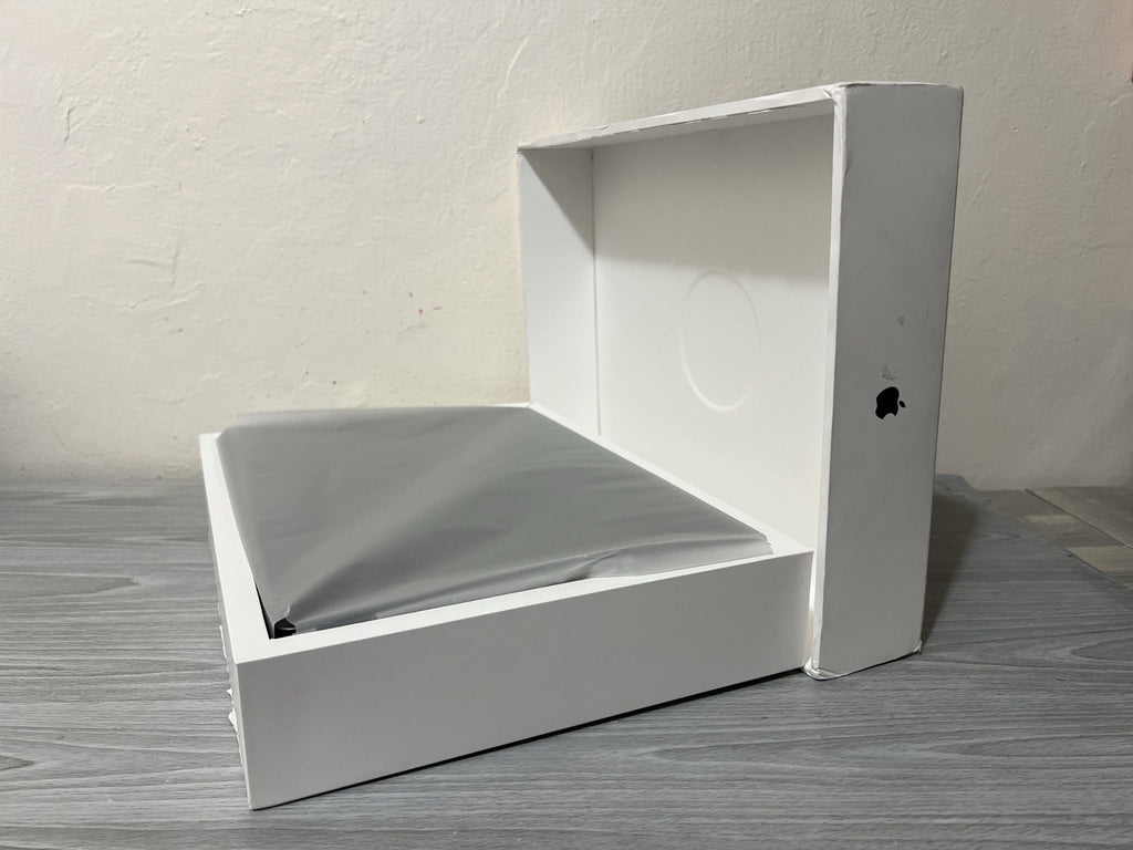 Apple MacBook Pro 14" M4 chip 16GB RAM 1TB SSD Space Black MW2V3LL/A 2024 Model