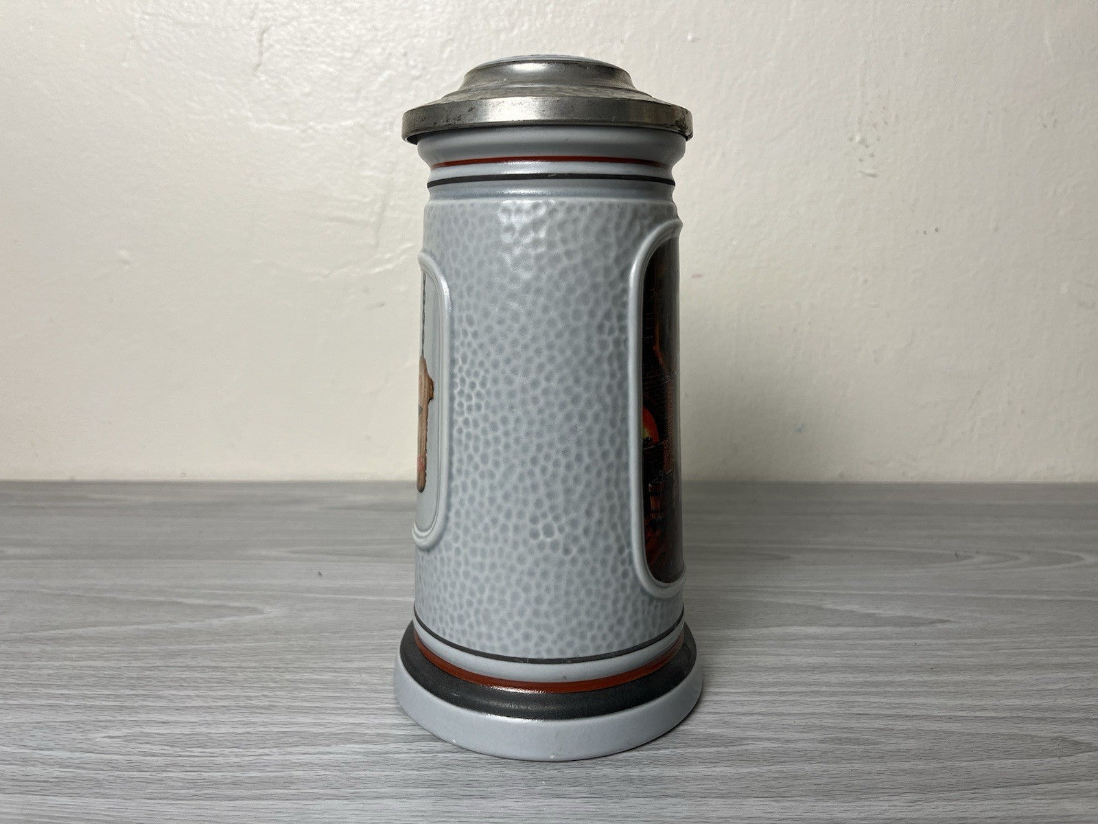 German Lidded Beer Stein 1985 Vintage Collectible - The Building Of America