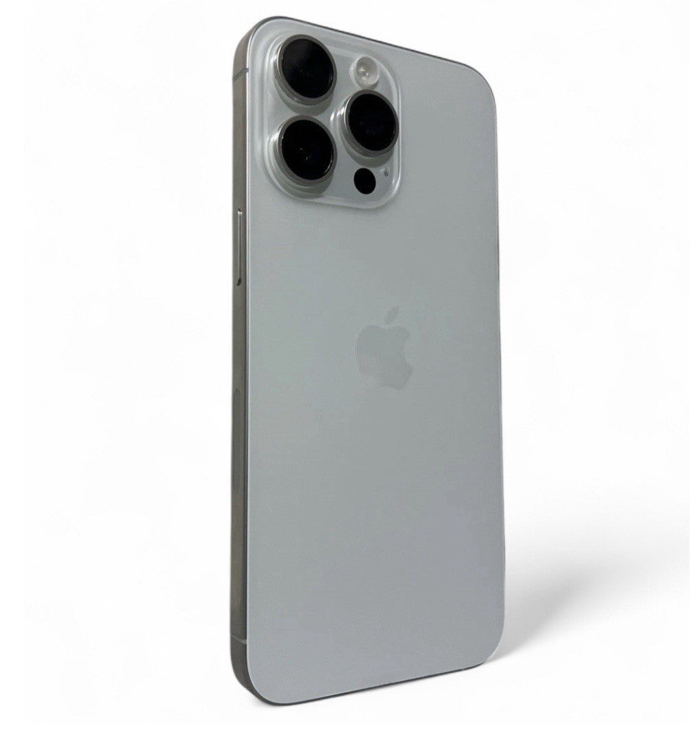 iPhone 15 Pro Max - 256 GB A7 Pro Chip 86% Battery Health UNLOCKED (Read Desc)