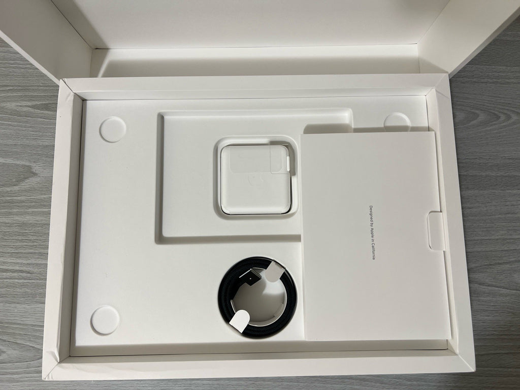 Apple MacBook Pro 14" M4 chip 16GB RAM 1TB SSD Space Black MW2V3LL/A 2024 Model