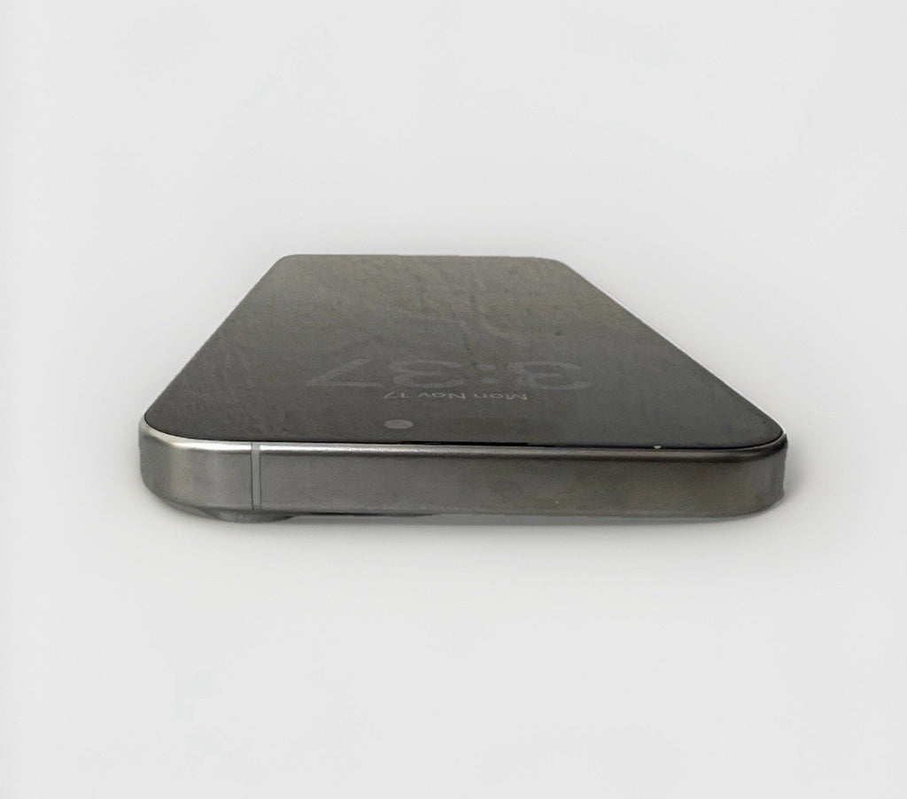 iPhone 15 Pro Max - 256 GB A7 Pro Chip 86% Battery Health UNLOCKED (Read Desc)