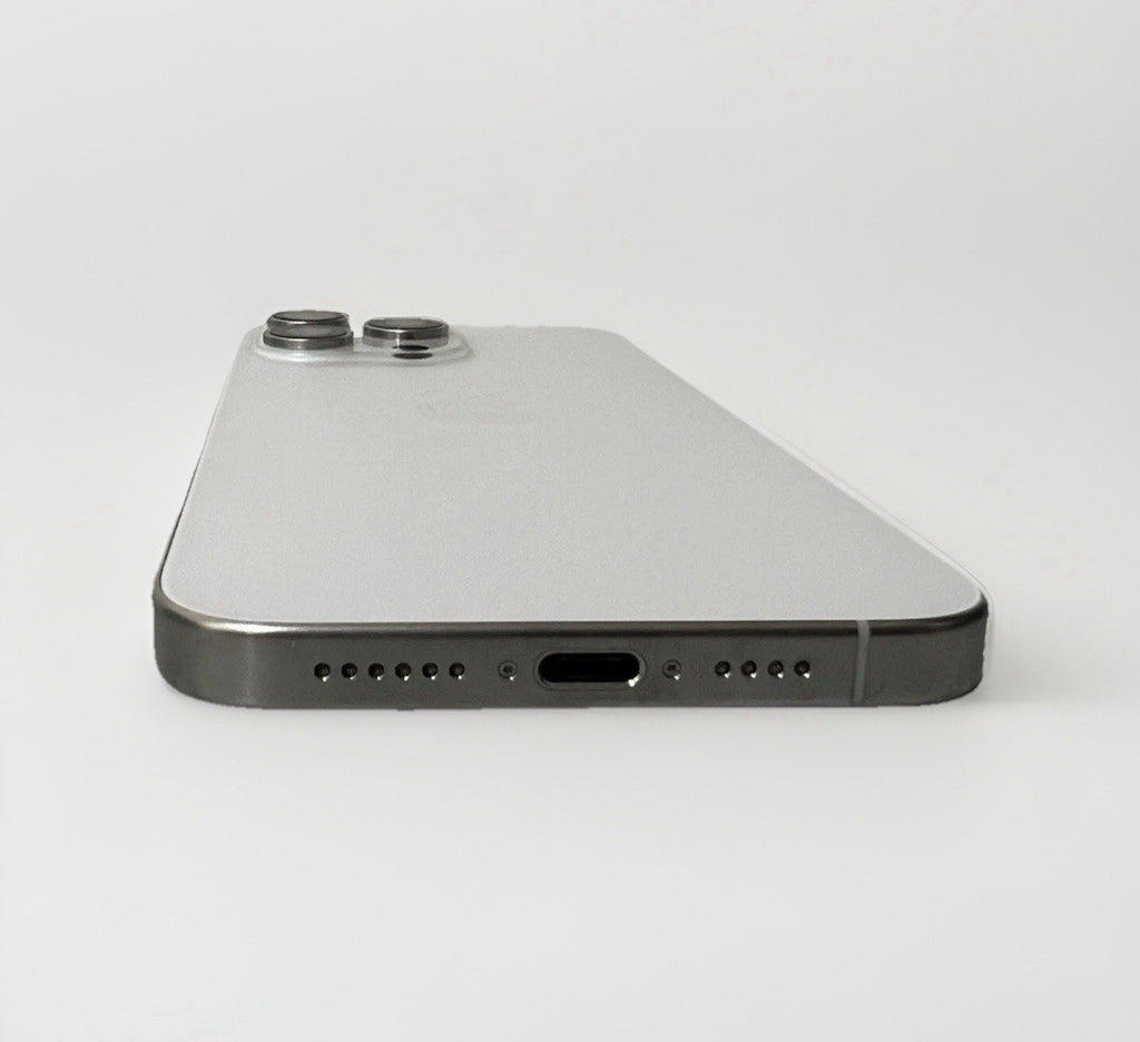 Apple iPhone 15 Pro Max - 256 GB A7 Pro Chip White 86% Battery Health UNLOCKED