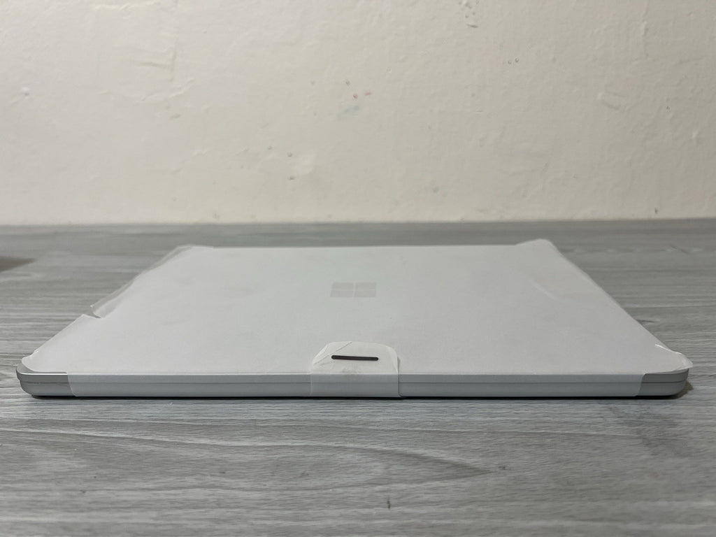 Microsoft Surface 2024 Laptop 13” Copilot+ Snapdragon X Plus 16GB Ram 256GB SSD