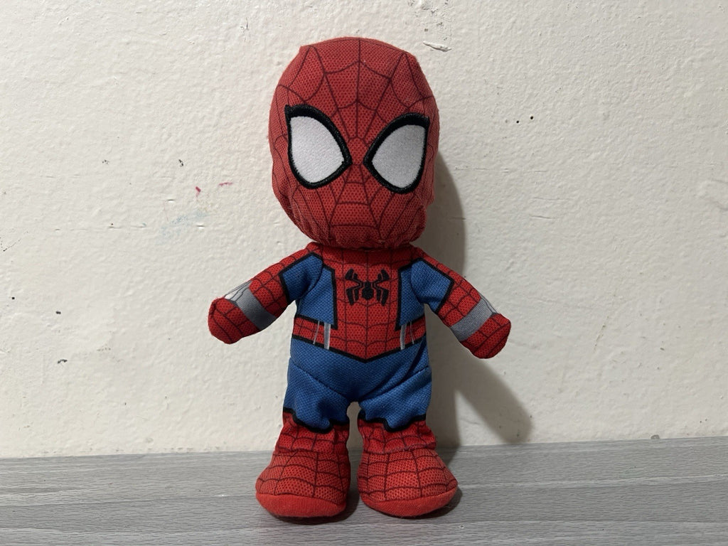 Disney Marvel Nuimos Peter Parker SPIDER-MAN Plush Doll Retired HTF 7” Poseable