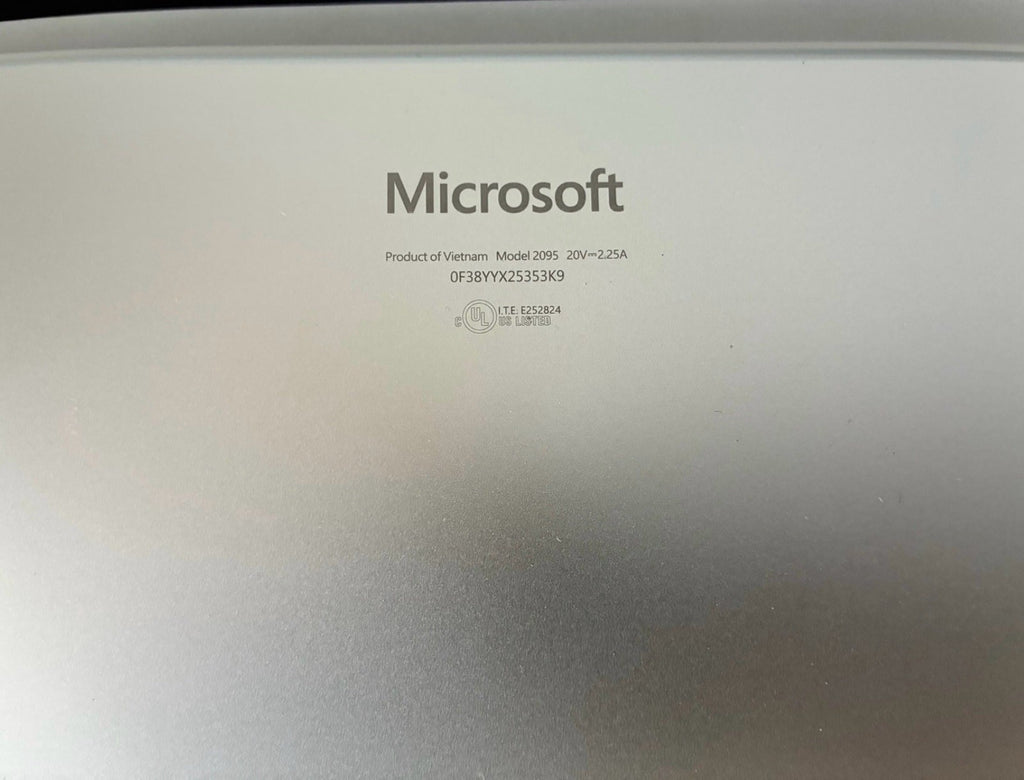Microsoft Surface 2024 Laptop 13” Copilot+ Snapdragon X Plus 16GB Ram 256GB SSD