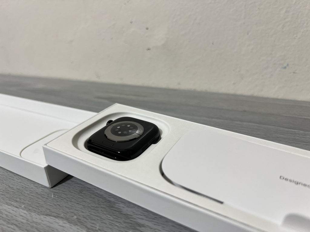 Apple Watch Series 10 Jet Black Band S/M 42mm (OPEN BOX)