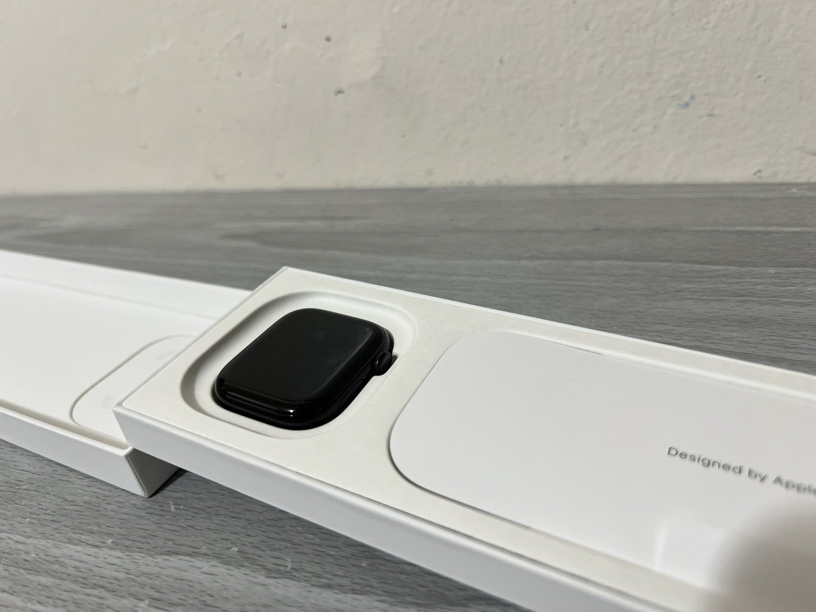 Apple Watch Series 10 Jet Black Band S/M 42mm (OPEN BOX)