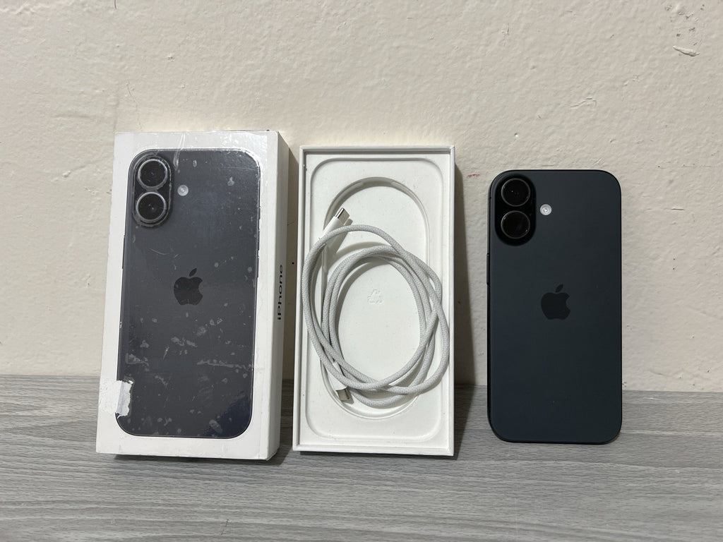 Apple iPhone 17 - 256 GB Blue 100% Battery EXCELLENT CONDITION (Locked Verizon)