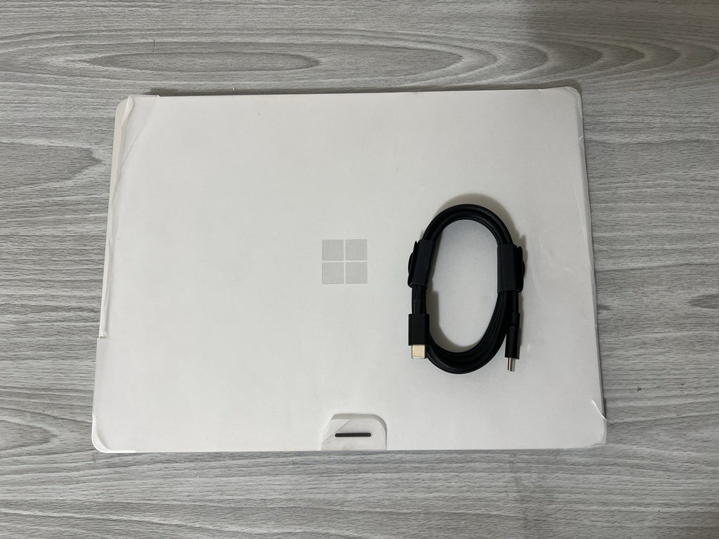 Microsoft Surface 2024 Laptop 13” Copilot+ Snapdragon X Plus 16GB Ram 256GB SSD