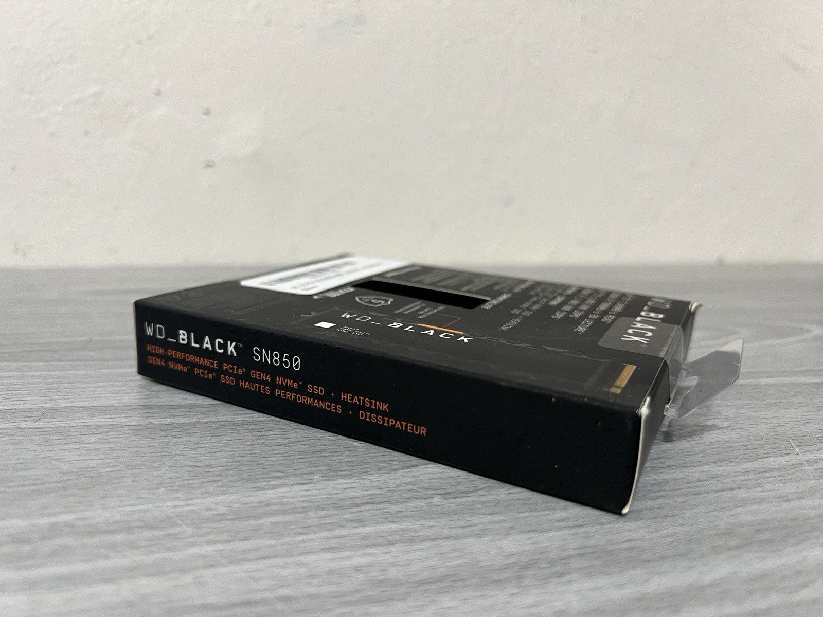 NEW Western Digital WD BLACK 2TB SN850 with HEATSINK M.2 NVMe (Sealed)