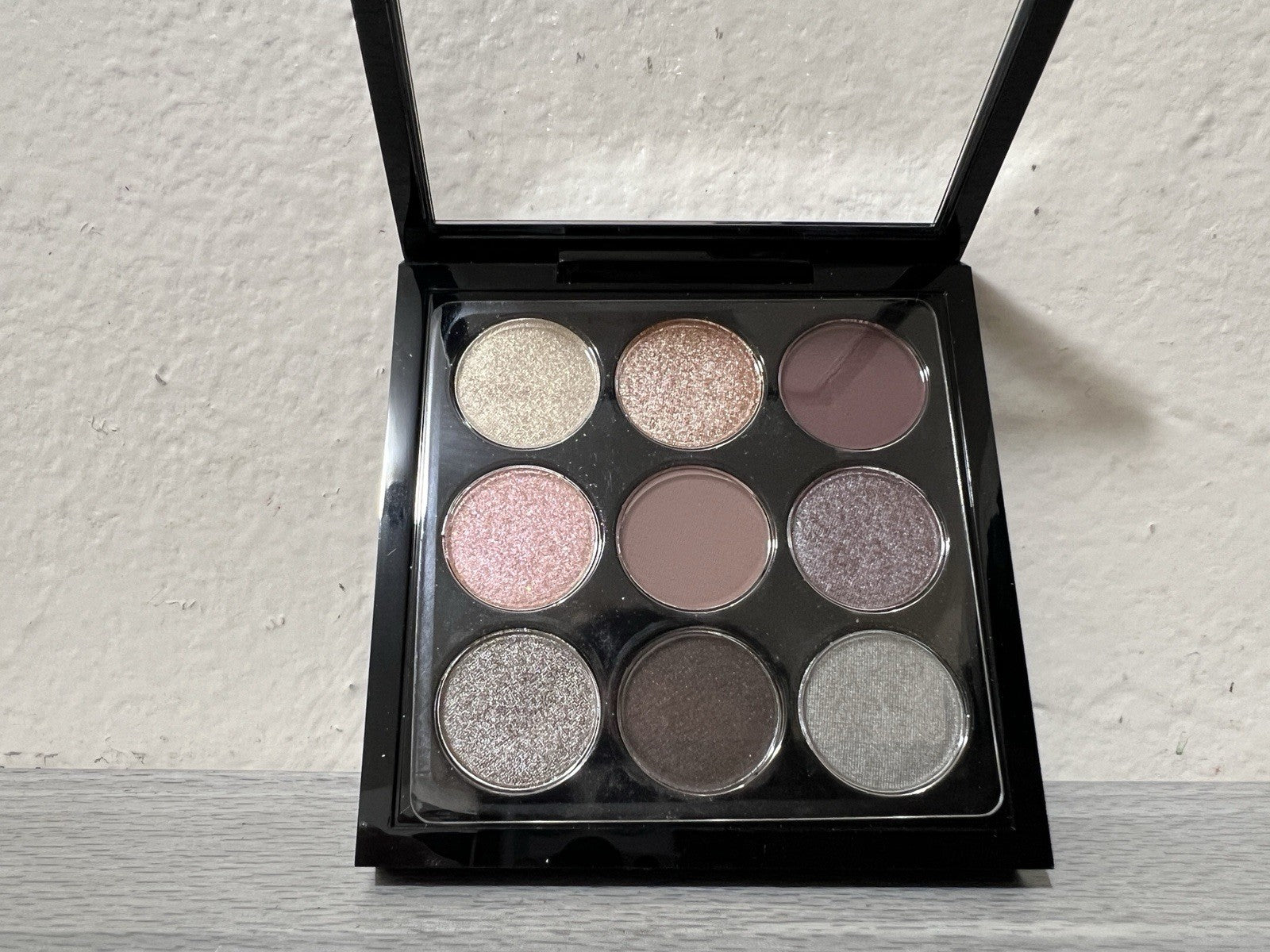 MAC Eye Shadow X 9 Solar Glow Times Nine 0.20oz Brand New in Box-Discontinued