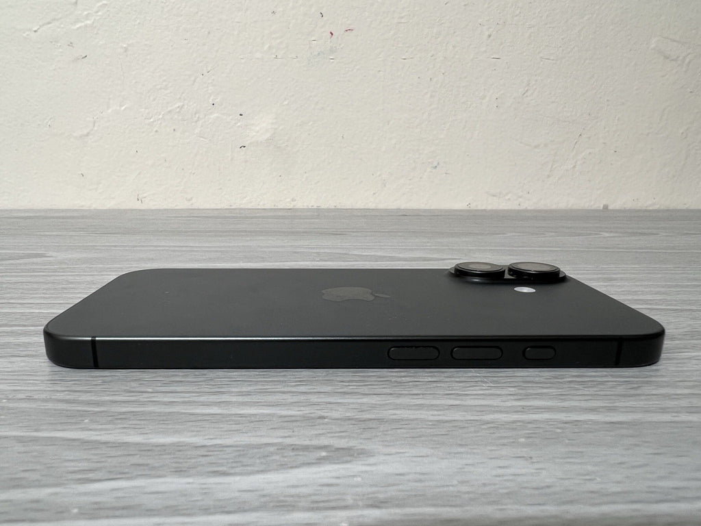 Apple iPhone 17 - 256 GB Blue 100% Battery EXCELLENT CONDITION (Locked Verizon)