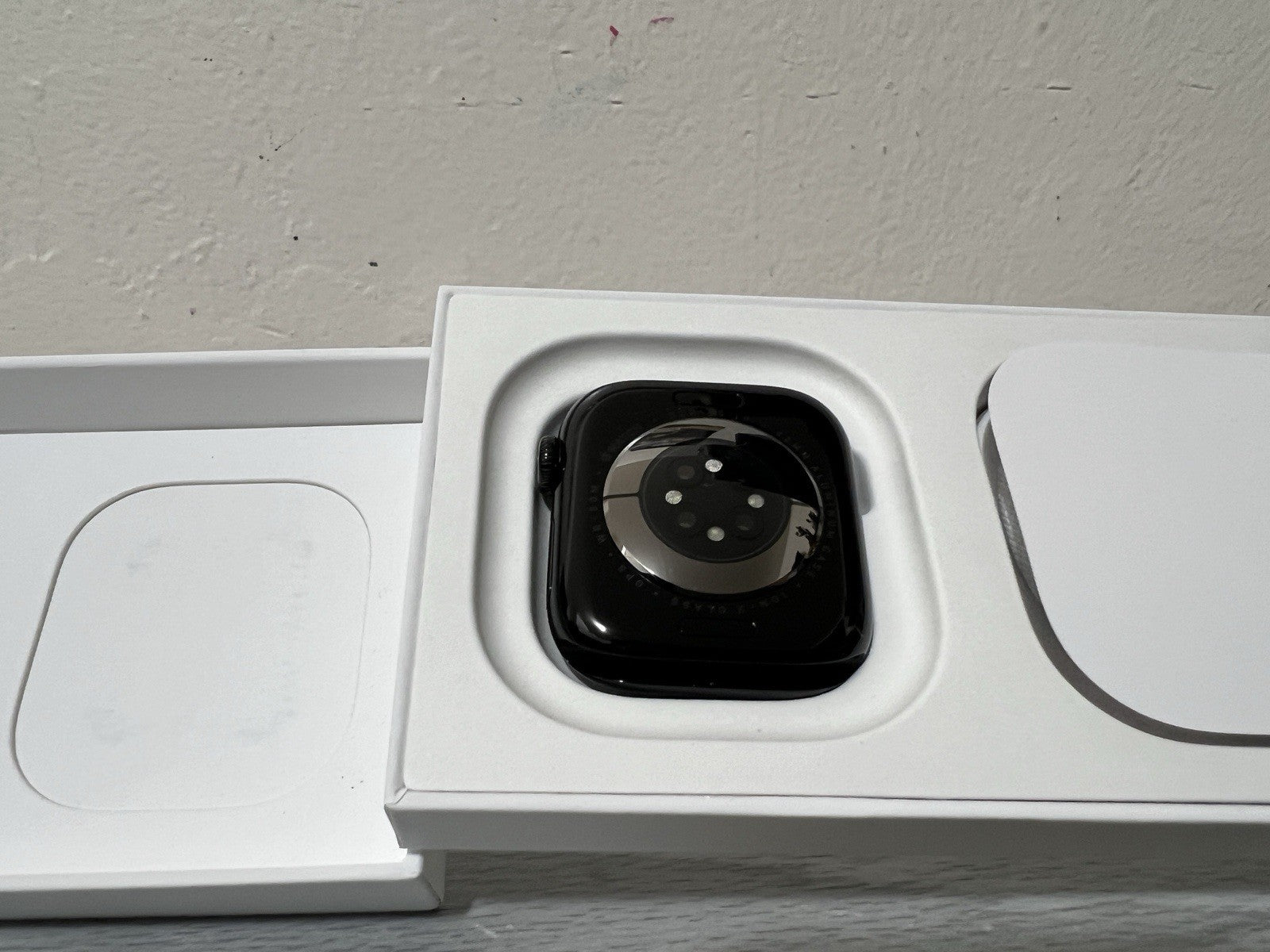 Apple Watch Series 10 Jet Black Band S/M 42mm (OPEN BOX)