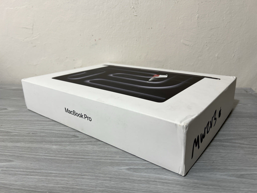 Apple MacBook Pro 14" M4 chip 16GB RAM 1TB SSD Space Black MW2V3LL/A 2024 Model