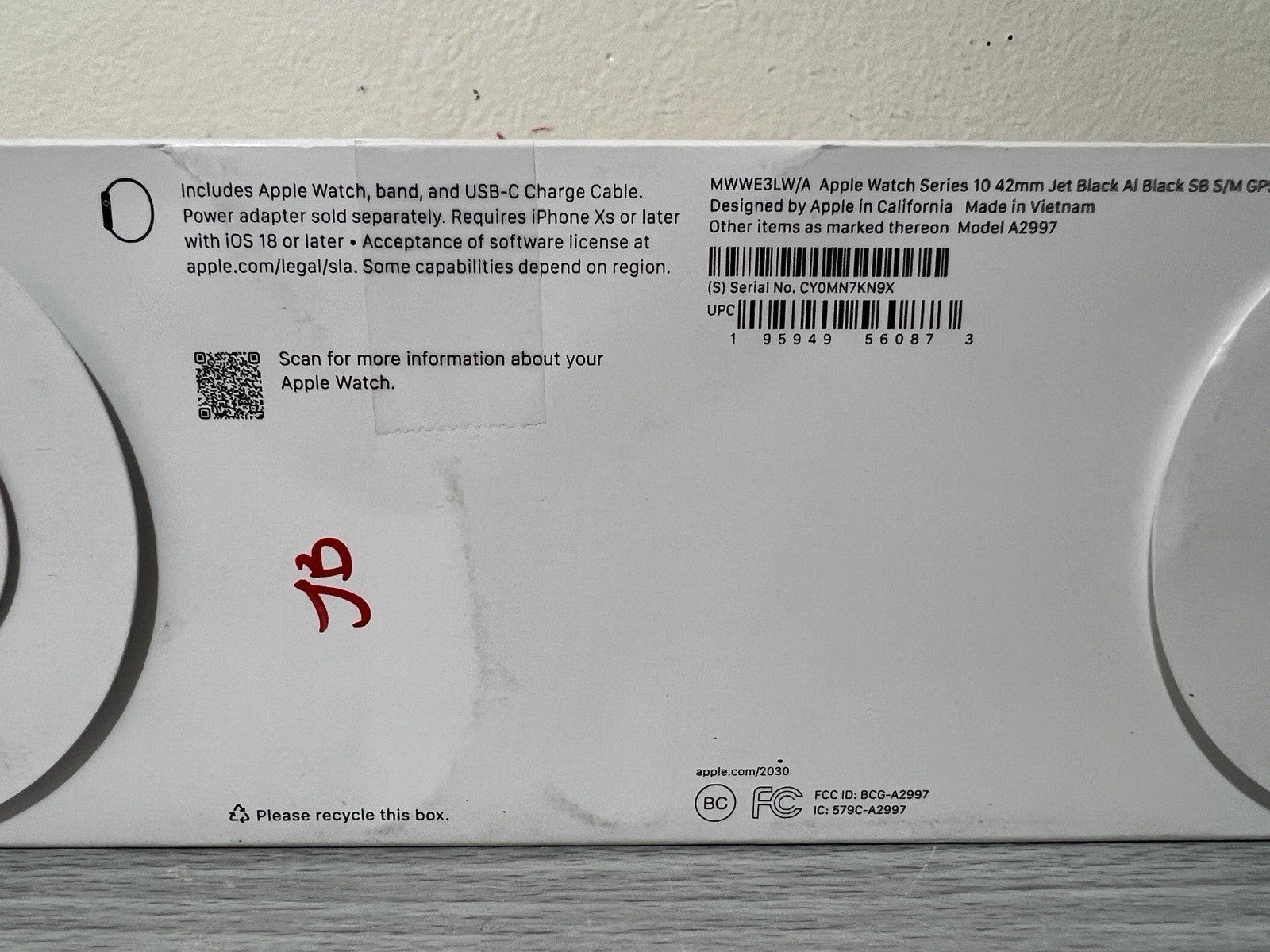 Apple Watch Series 10 Jet Black Band S/M 42mm (OPEN BOX)