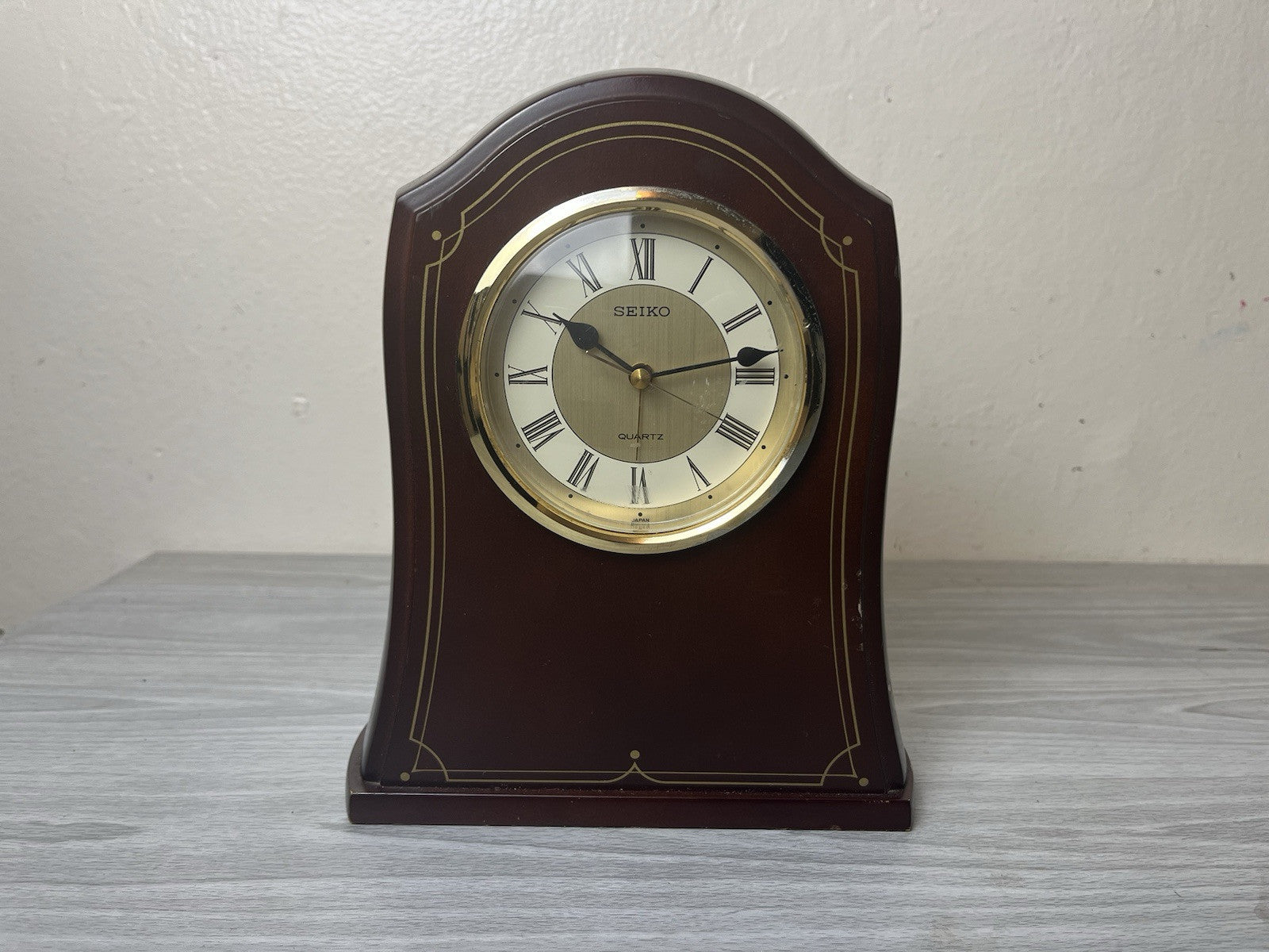 Seiko Quartz Mantel Shelf Desk Motion Clock Made In Japan Gold Wood Vintage